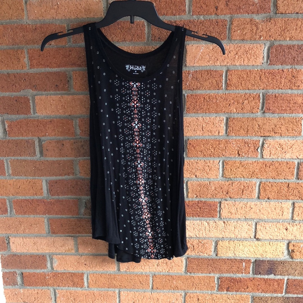 Cute black tank top.